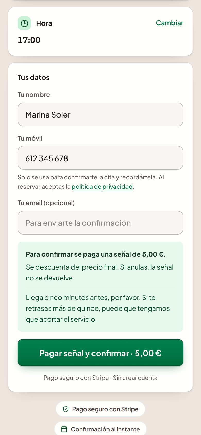 Último paso de la reserva en el móvil: nombre, teléfono y la señal para confirmar